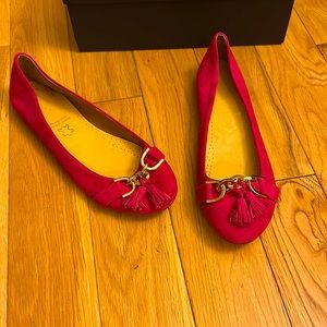 Women’s Aldo magenta suede flats - new / never worn